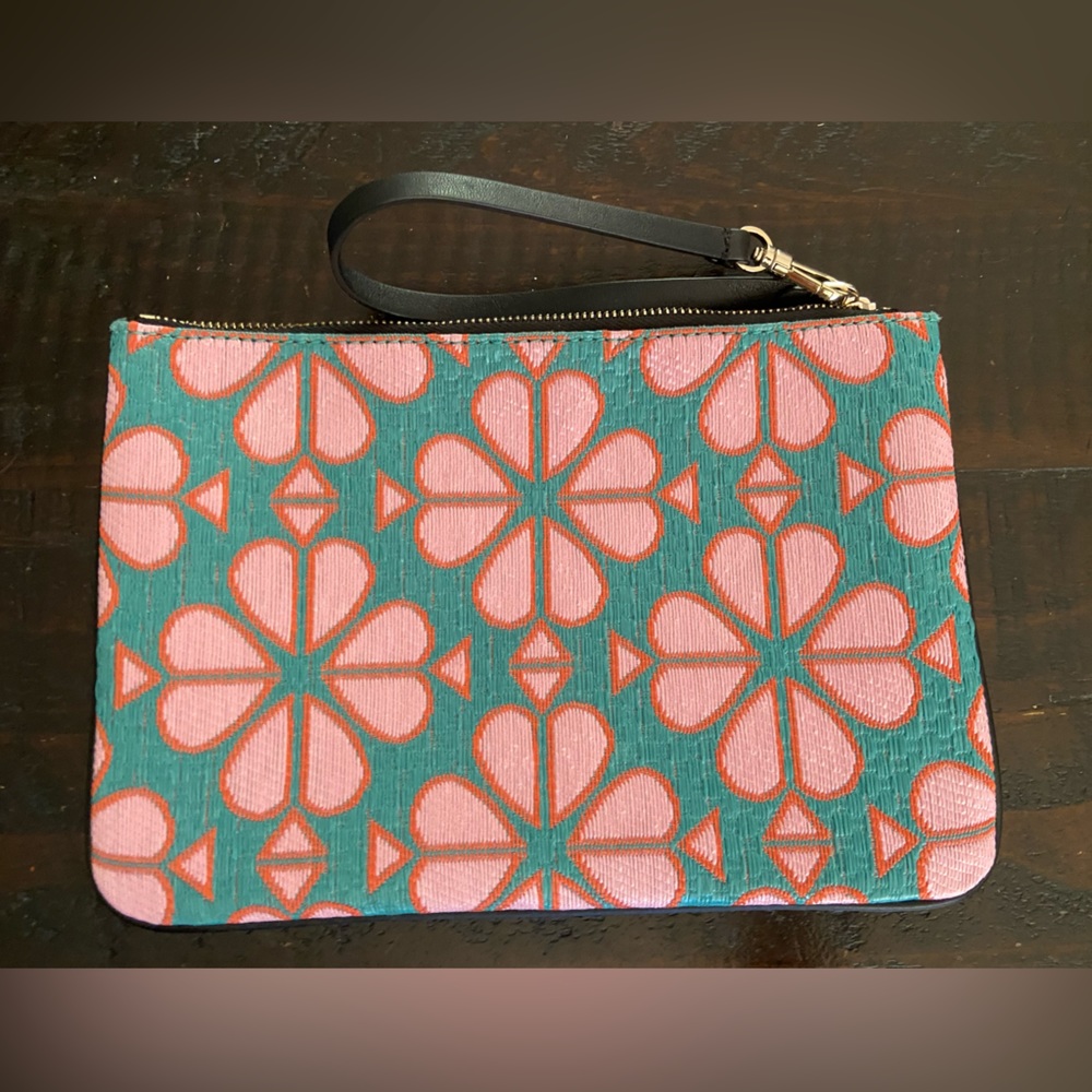 EUC Kate Spade Wristlet